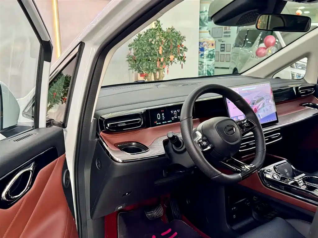 GAC Trumpchi Trumpchi E8 NEV 2024 Model 150km MAX+ фото 7
