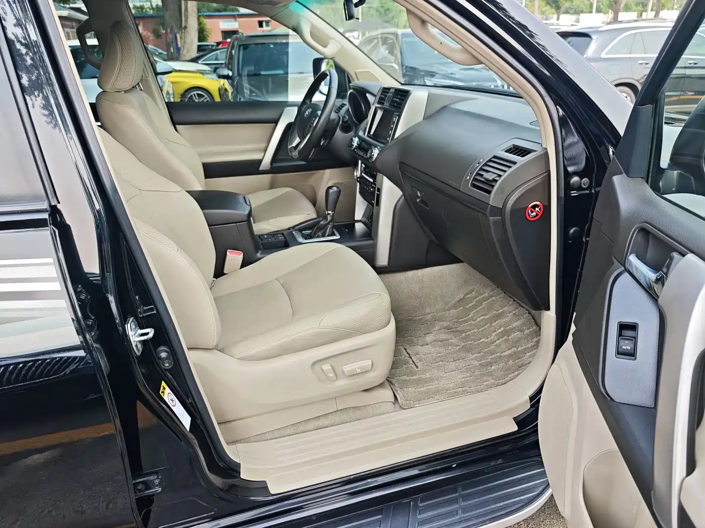 Toyota Prado 2010 4.0L Automatic TX-L NAVI фото 10