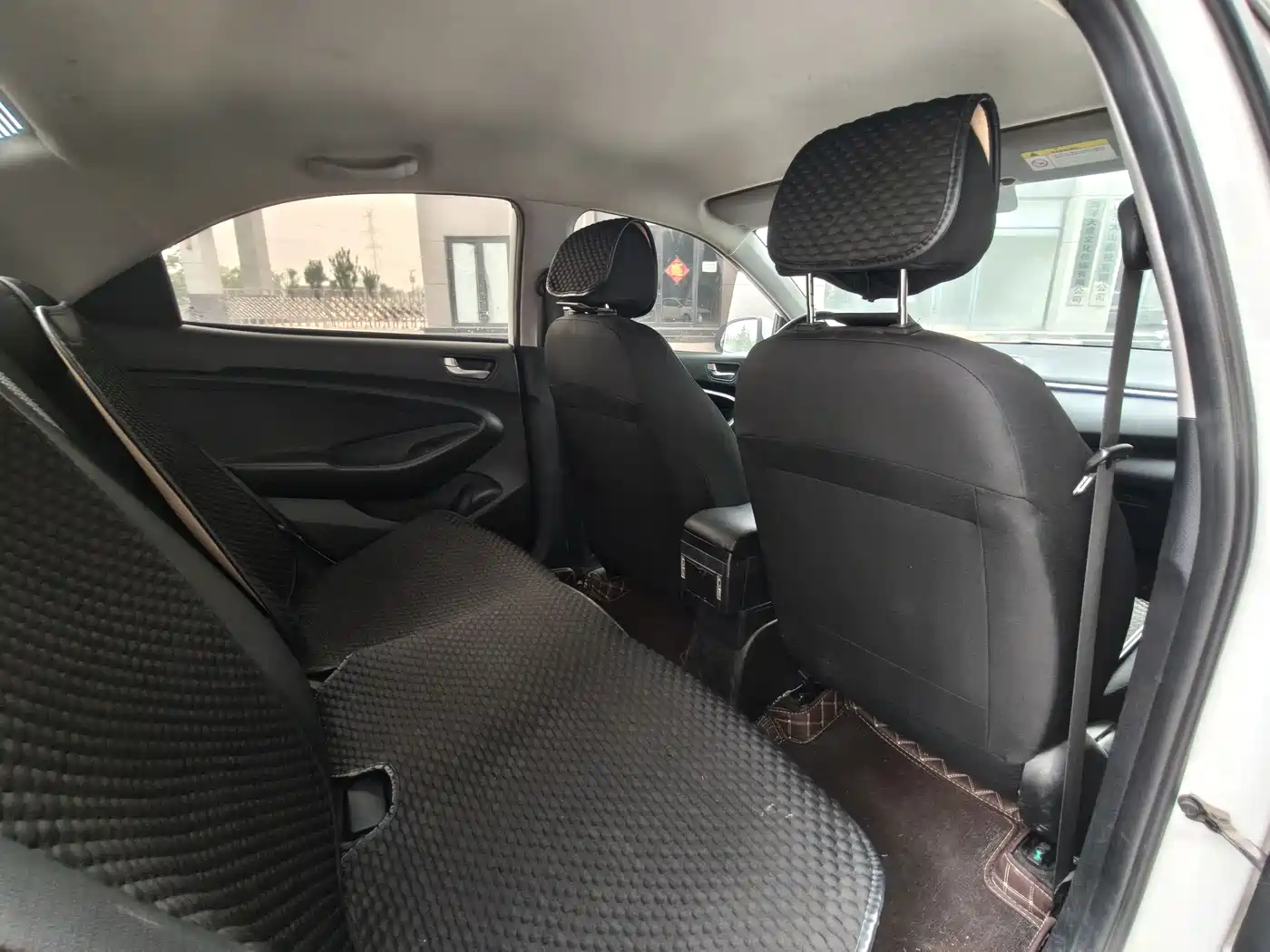 Hyundai Verna 2020 1.4L Manual GLS Colorful Edition фото 8