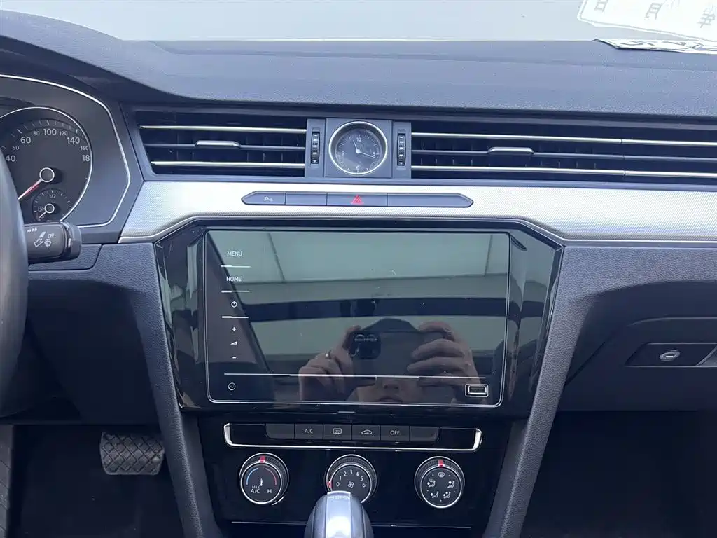 Volkswagen Magotan 2020 280TSI DSG Comfort фото 10