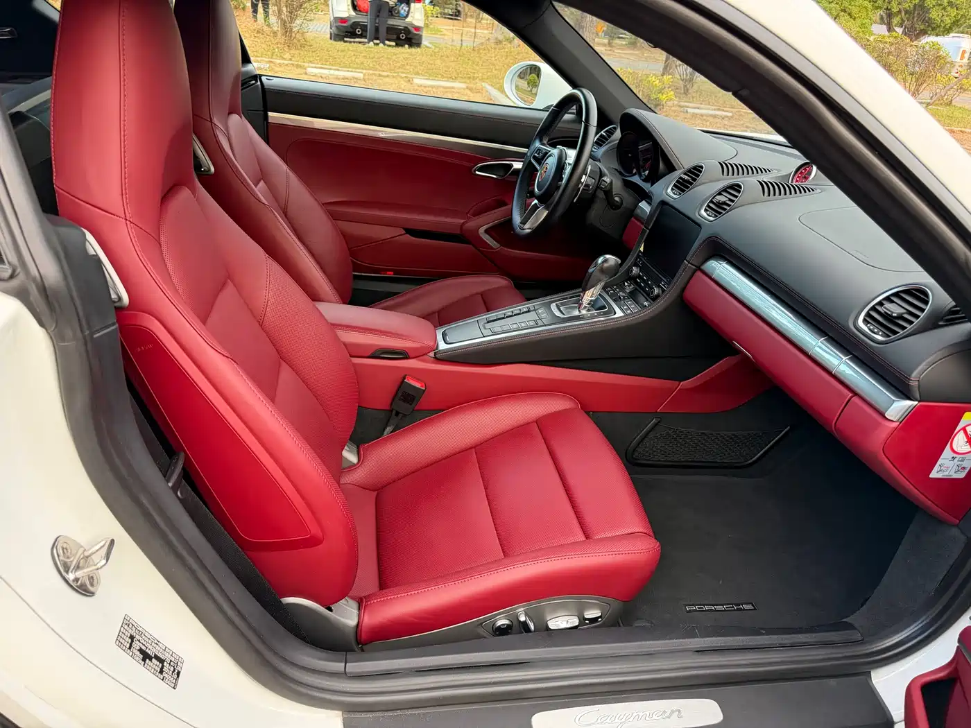 Porsche 718 2018 Cayman 2.0T фото 15