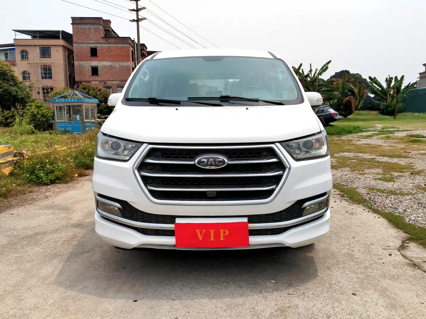 Фото 2 - JAC Refine Refine M4