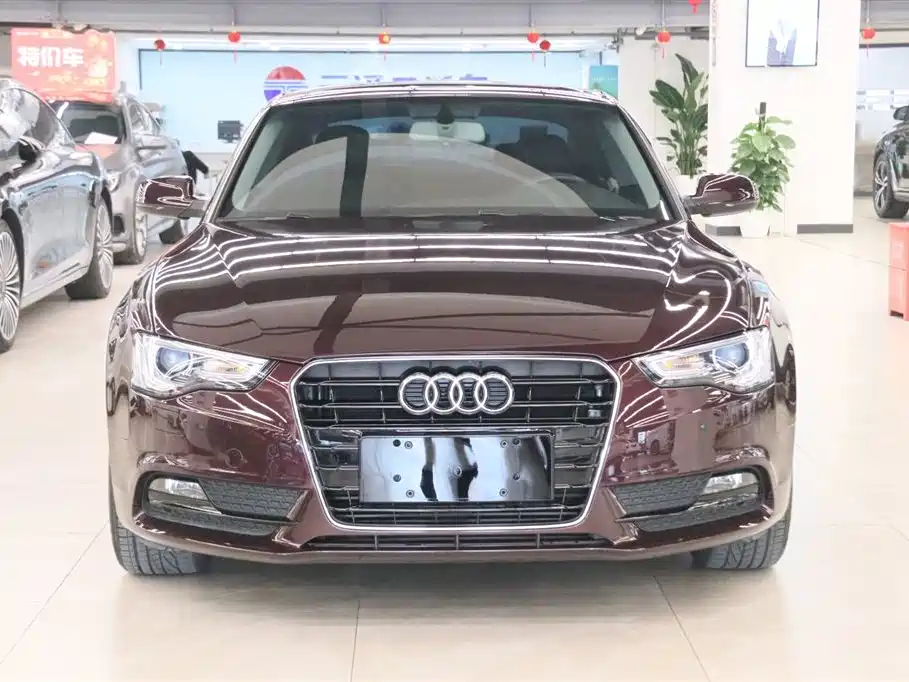 Audi A5 (Import) 2013 Coupe 40 TFSI фото 2
