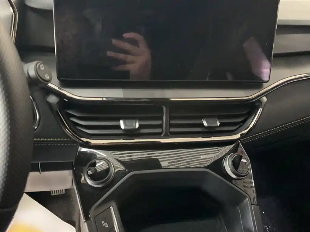 Lynk & Co 06 2023 Remix 1.5T Power Halo фото 9