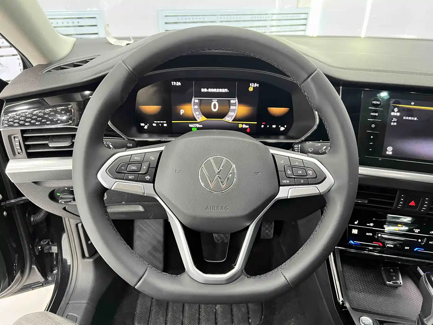 Volkswagen Passat 2023 280TSI Business Edition фото 12