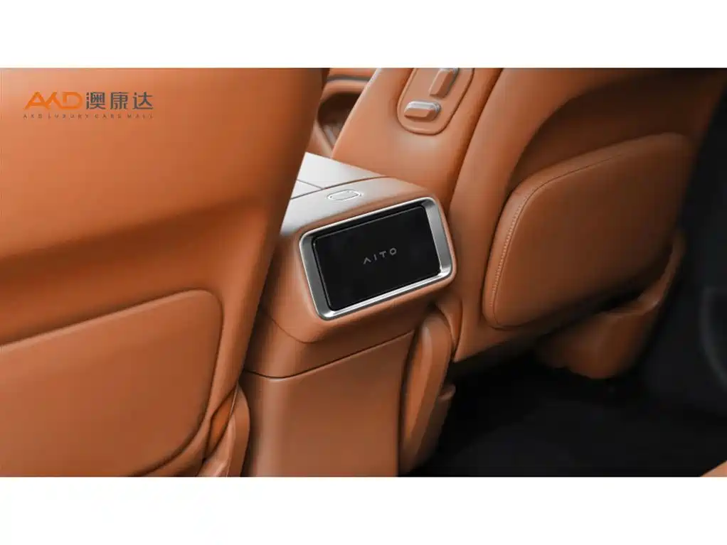 AITO Wenjie AITO M9 2025 Extended Range Ultra 52kWh 5-Seater фото 9