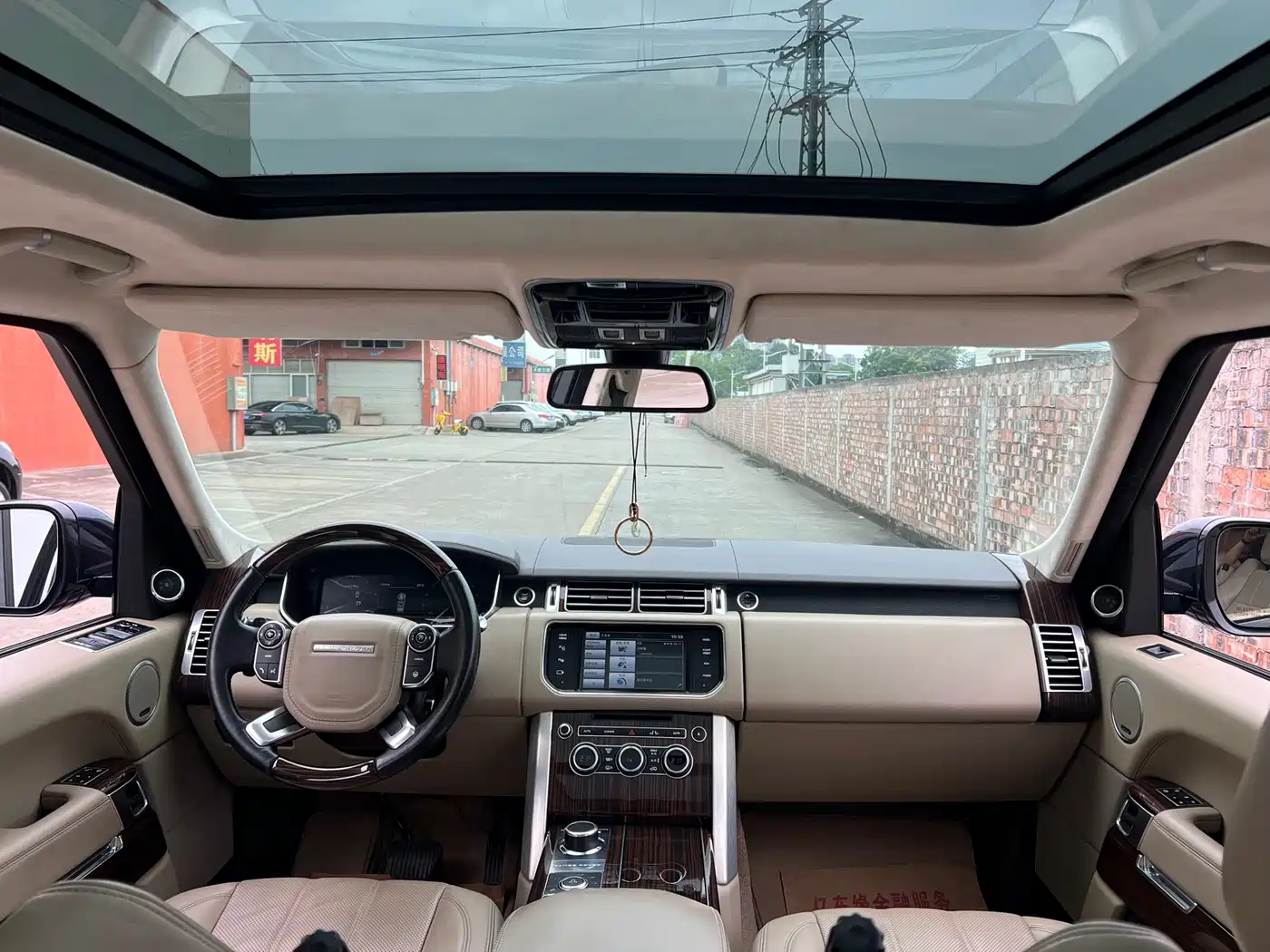 Land Rover Range Rover 2015 3.0 TDV6 Vogue фото 8