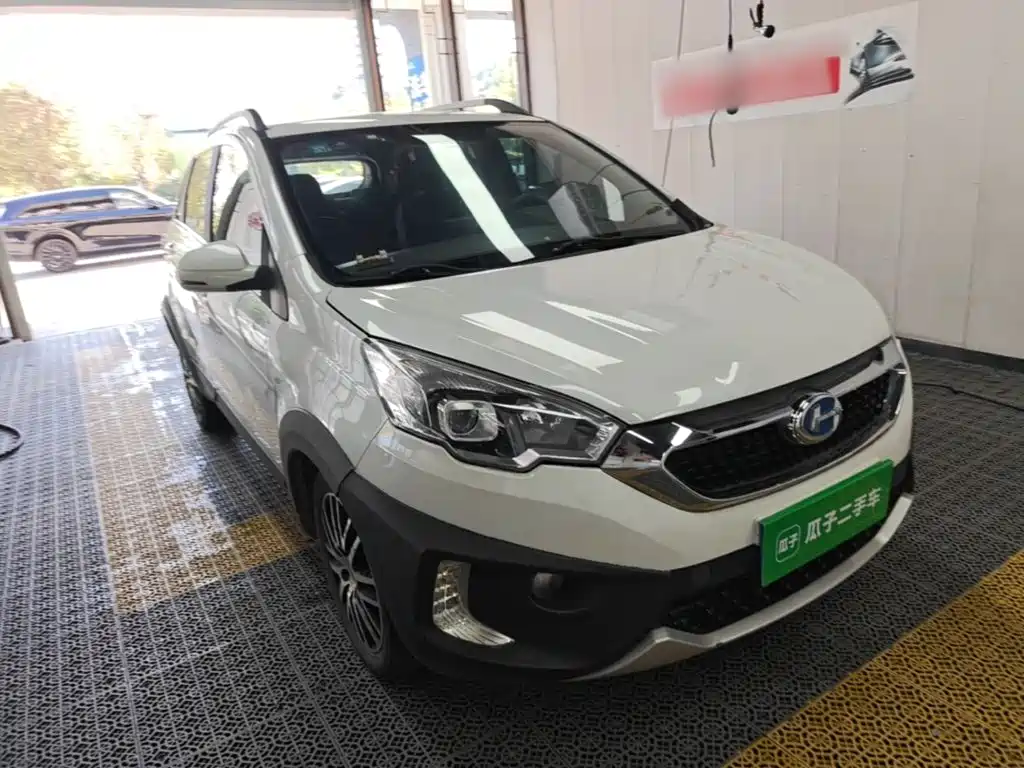 BAIC Changhe Q25 2016 2016 1.5L Automatic Le Hui Edition
