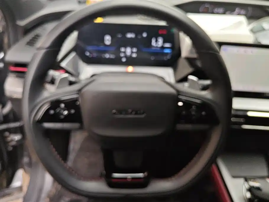 CHANGAN CHANGAN AUCHAN Z6