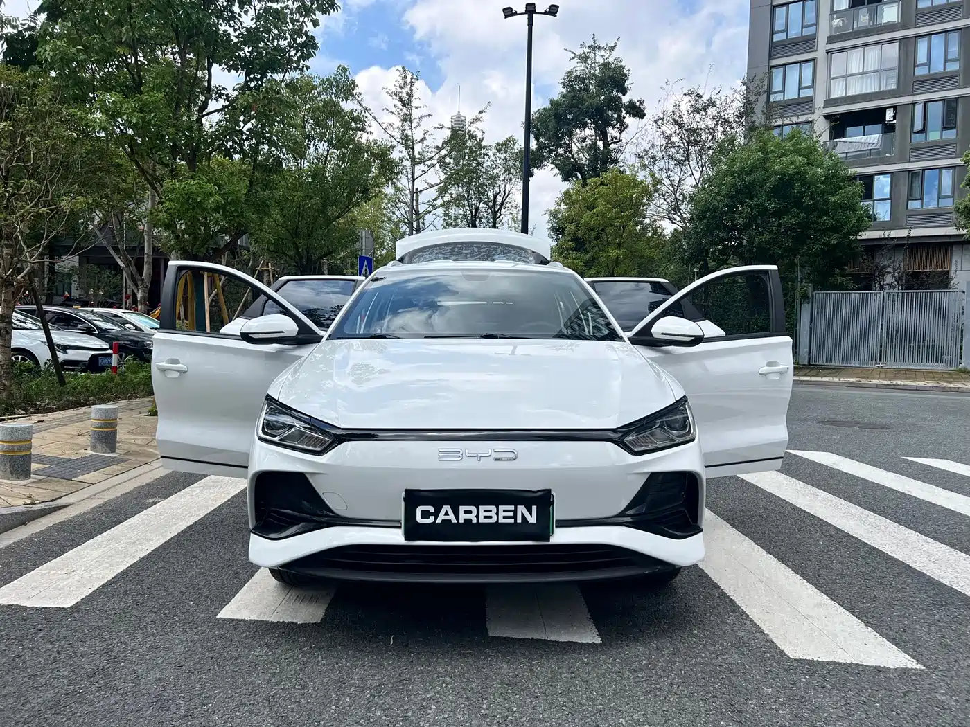 BYD e2 2023 2023 Luxury Model