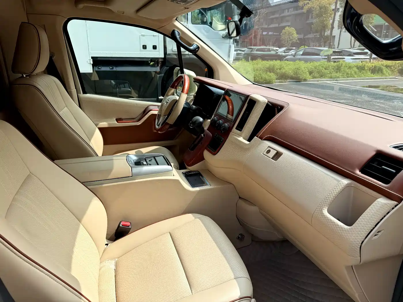 KETI CAR KTI MOUNTAINS AND RIVERS