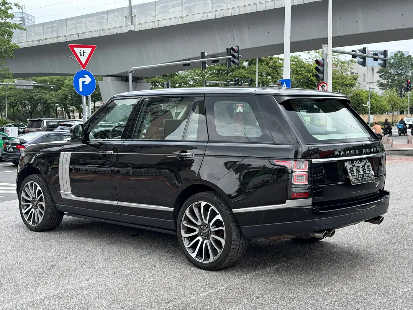 Фото 3 - Land Rover Range Rover