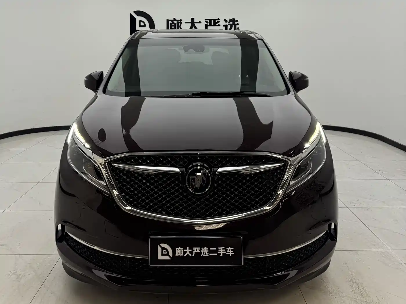 Buick GL8 2017 28T Avenir China V фото 3