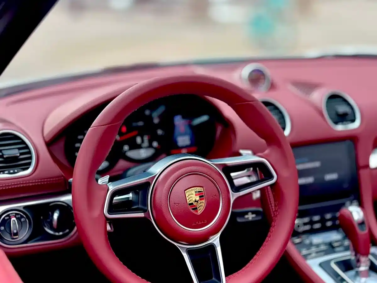 Фото 8 - Porsche 718