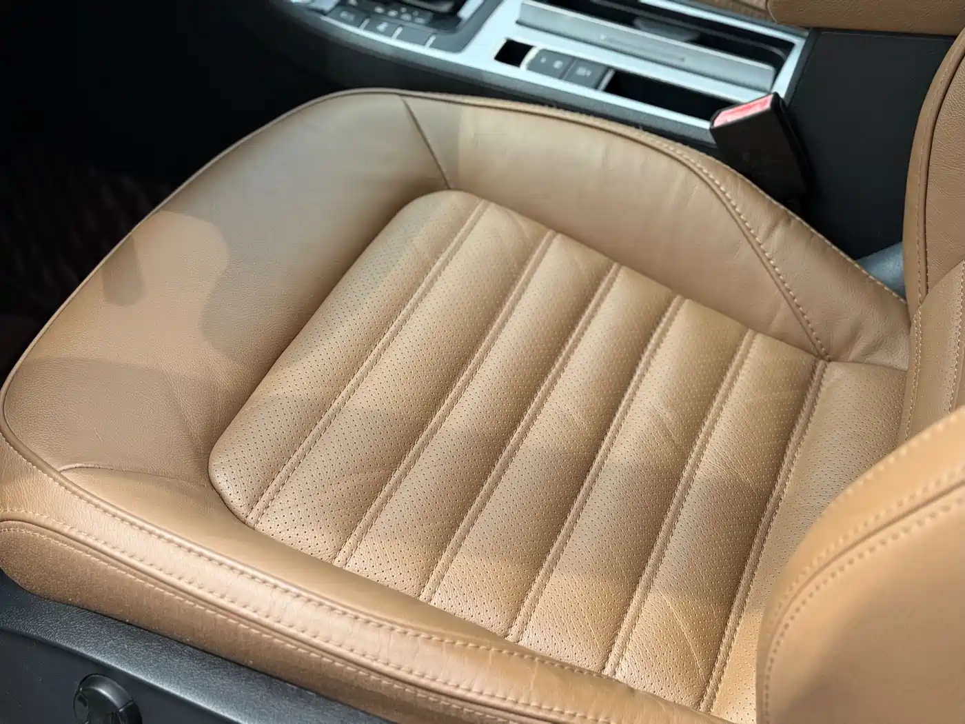 Volkswagen Passat 2015 1.8TSI DSG Prestige Edition фото 11