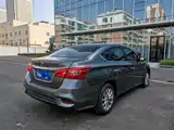 صورة 9 - Nissan Sylphy
