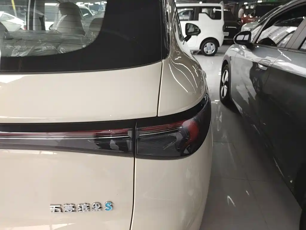 Фото 8 - Wuling Motors Wuling Bingo S