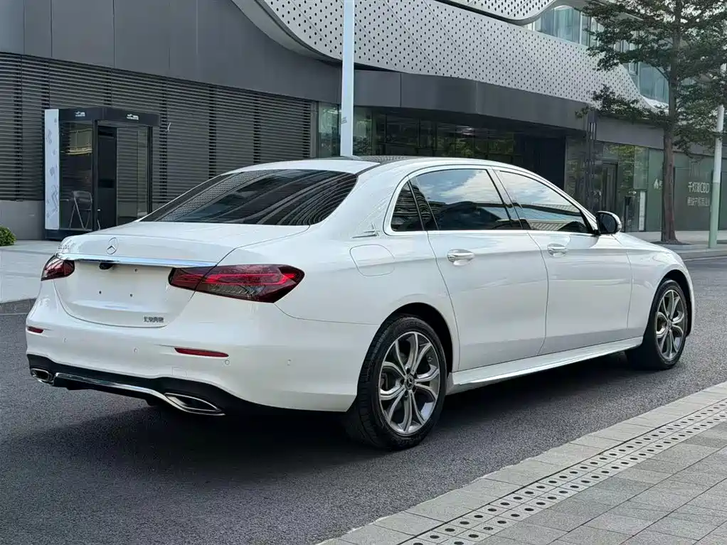 Mercedes-Benz E-Class 2021 Facelift E 300 L Sport Fashion фото 10