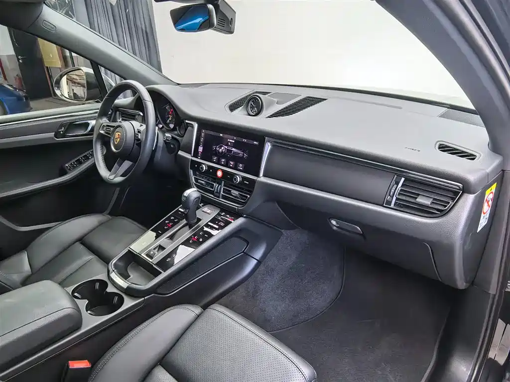 Porsche Macan 2024 Macan 2.0T фото 15
