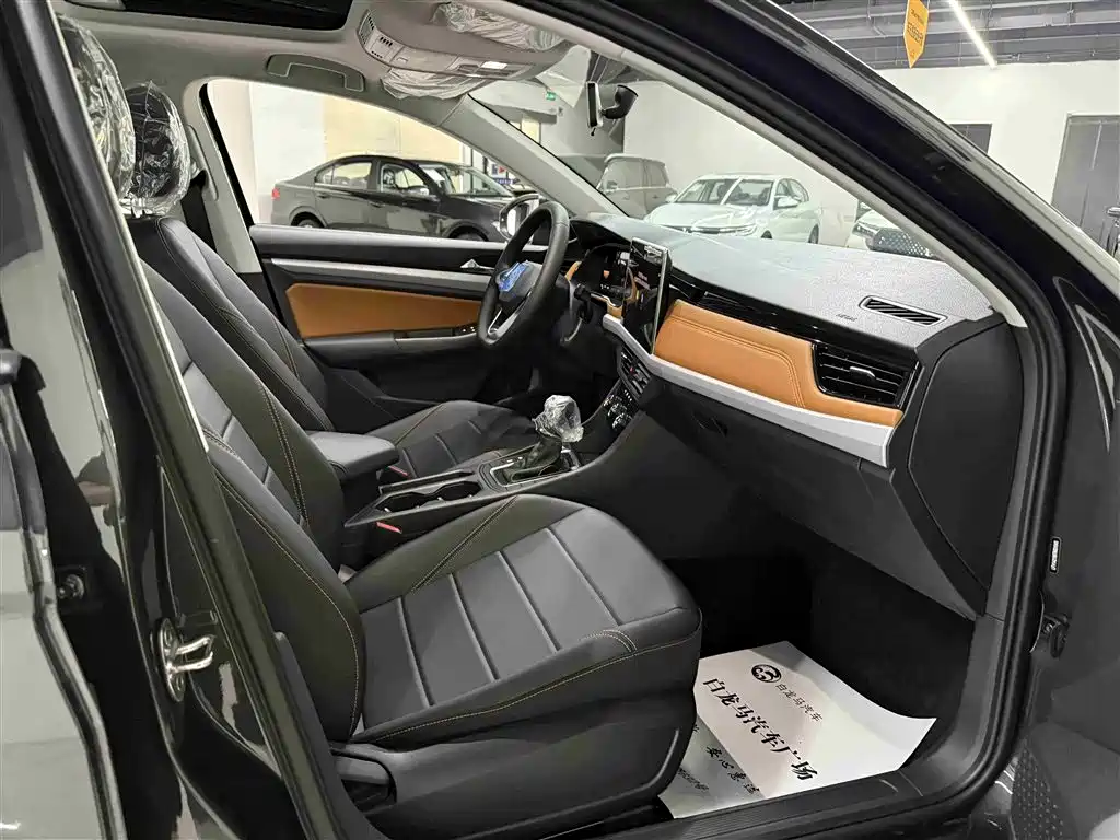 Volkswagen Bora 2026 200TSI DSG Navigation Edition фото 5