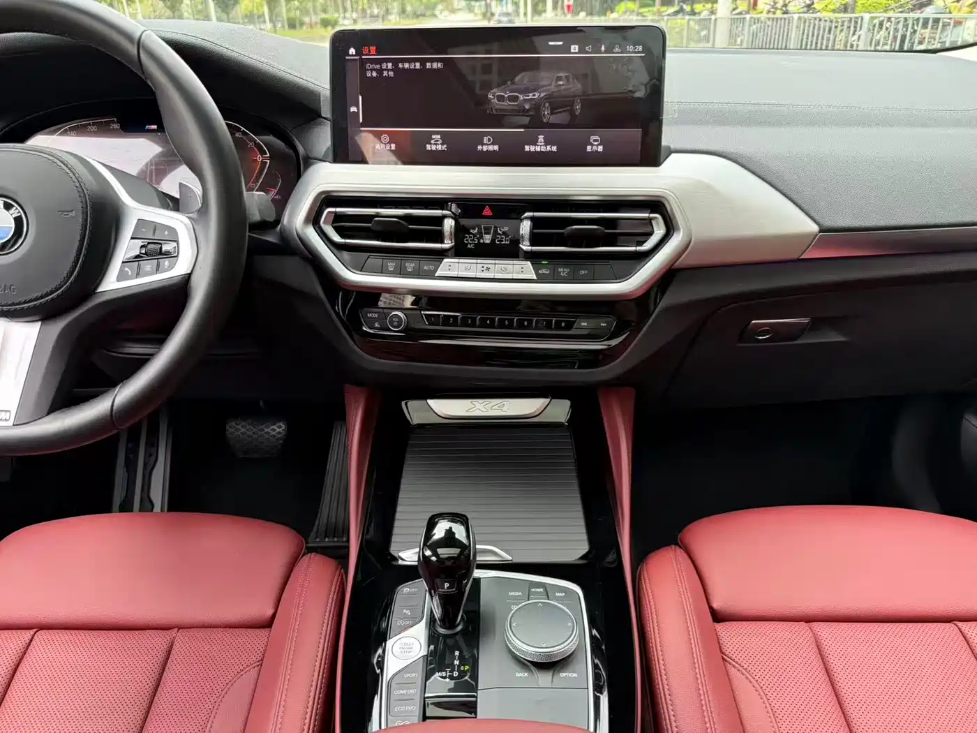 BMW X4 2022 xDrive 25i M Sport Package фото 13