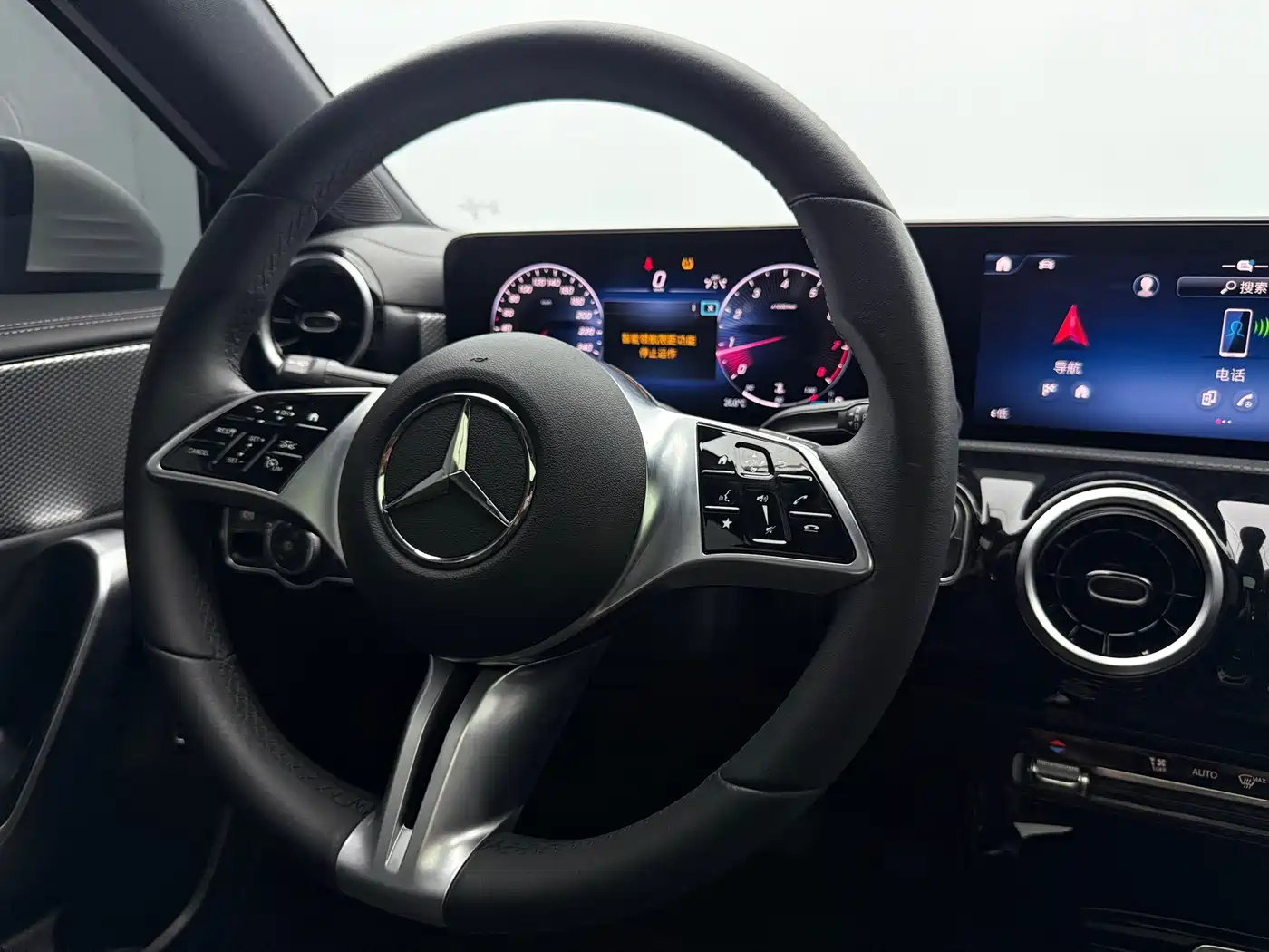 Mercedes-Benz A-Class 2023 A 180 L фото 13
