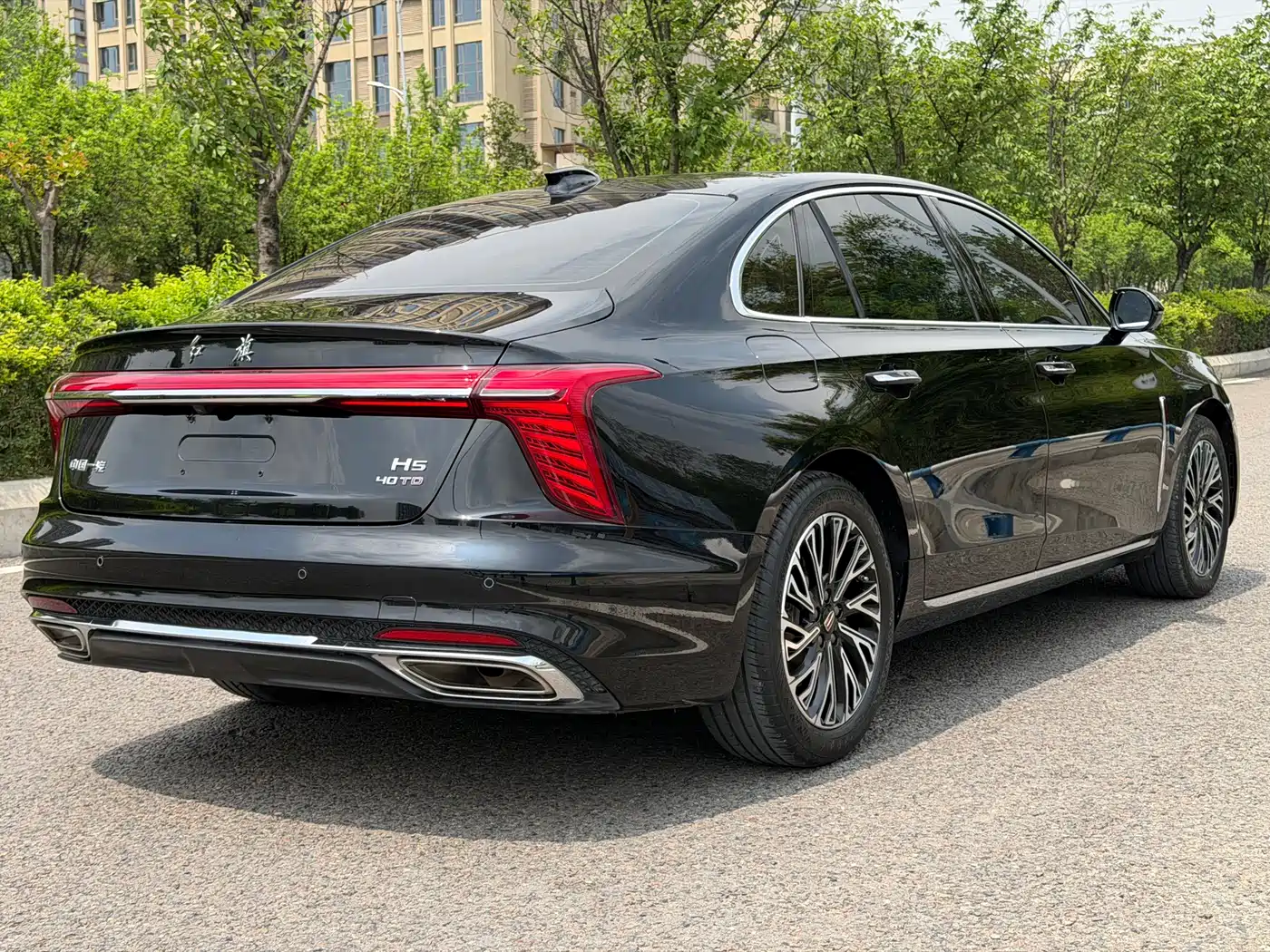 Hongqi H5 2024 2.0T Automatic Smart Connect Flag Smooth Edition фото 26