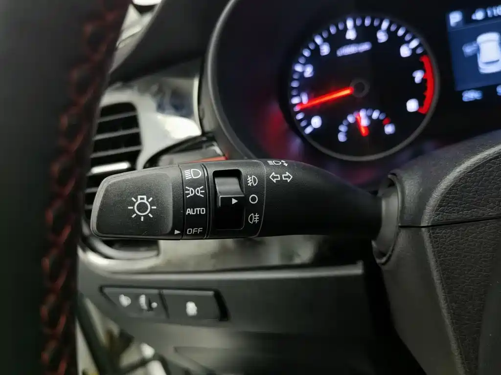 Kia KX CROSS 2019 2018 1.6L Automatic Smart Sunroof Edition