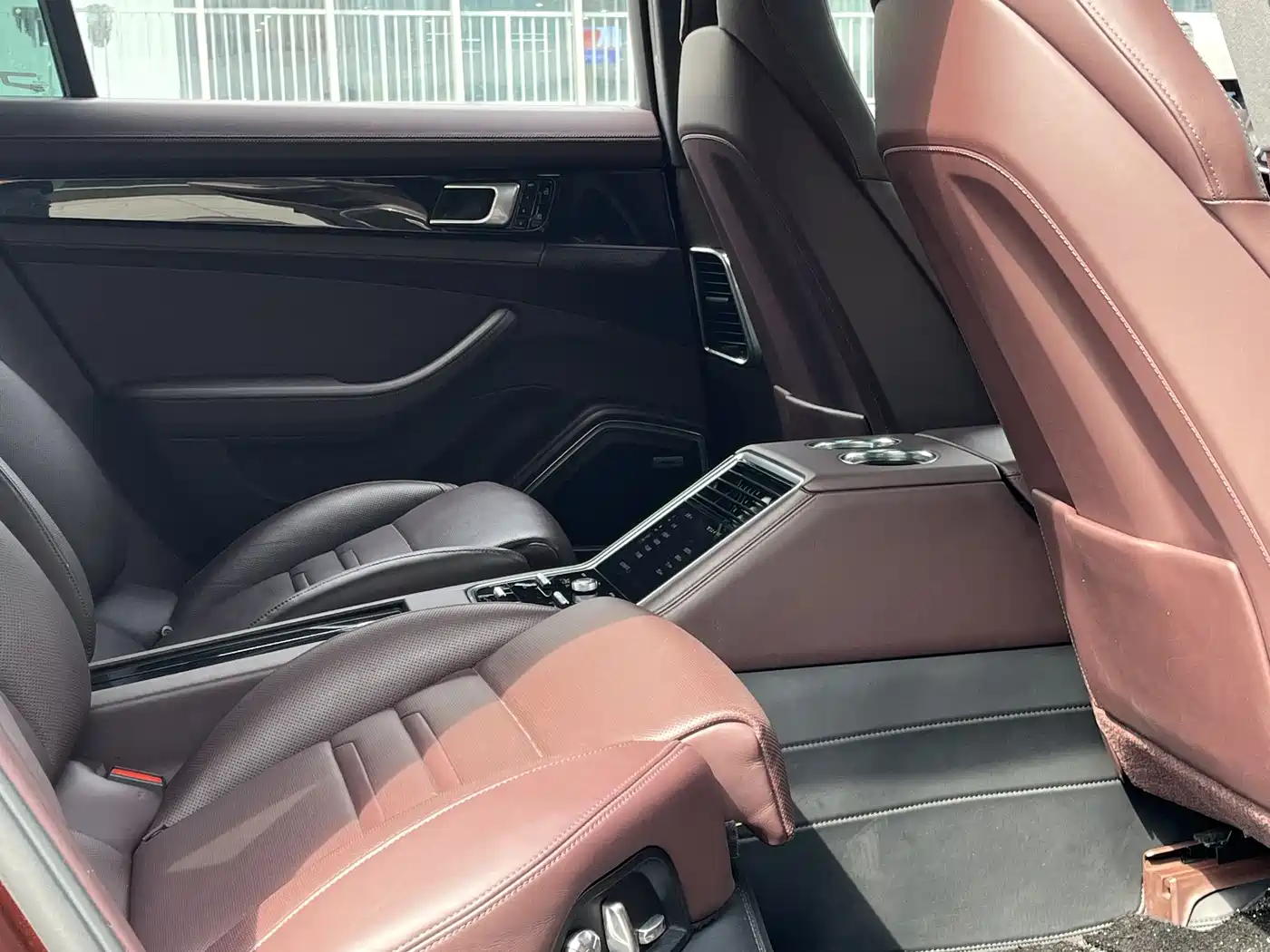 Porsche Panamera 2021 Panamera 4 Executive Long Wheelbase 2.9T фото 19
