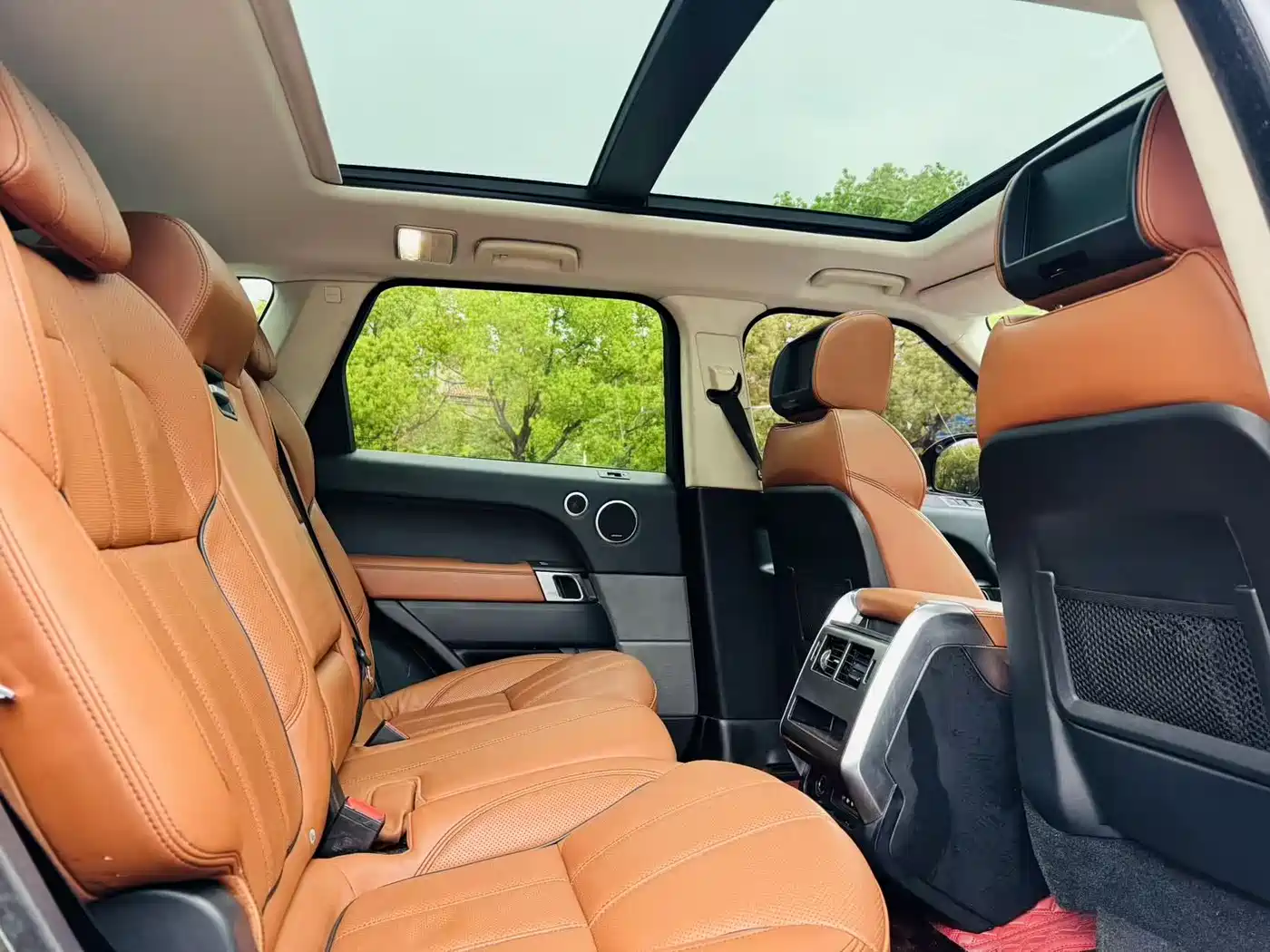 Land Rover Range Rover Sport 2016 Model 3.0 SC V6 HSE DYNAMIC фото 12