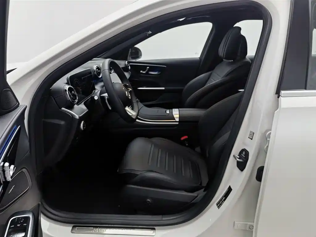 Mercedes-Benz C-Class 2025 Facelift C 200 L Sport Edition фото 10