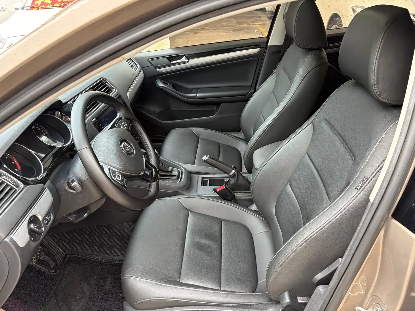 Volkswagen Sagitar 2018 280TSI DSG Comfort фото 4