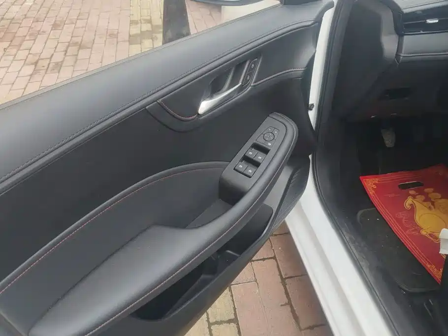 Roewe i5 2026 2026 1.5L Manual STD