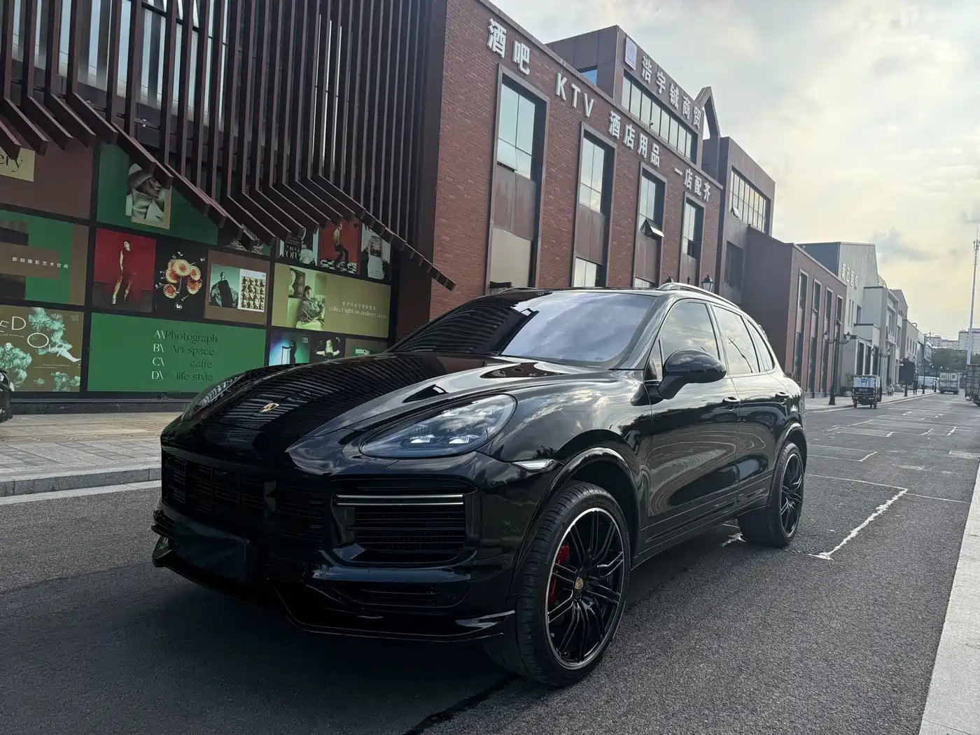 Porsche Cayenne 2014 Cayenne Platinum Edition 3.0T