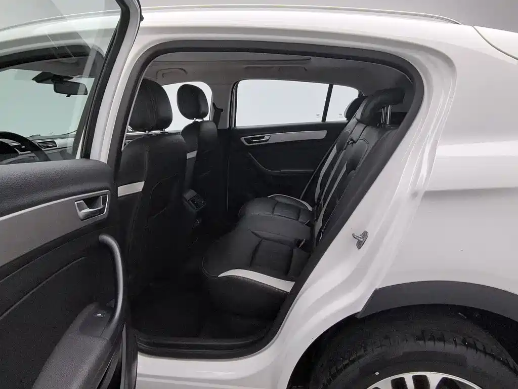 Qoros 5 2018 2018 1.6T Automatic Premium Type