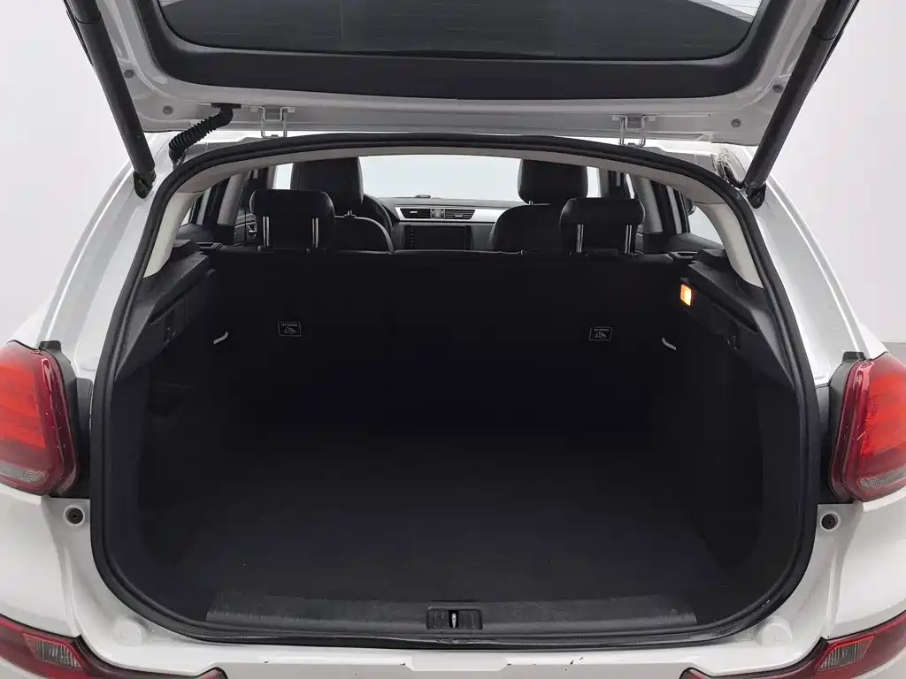 Qoros 5 2018 2018 1.6T Automatic Premium Type