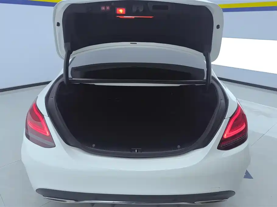 Mercedes-Benz C-Class 2019 C 260 L Sport фото 4