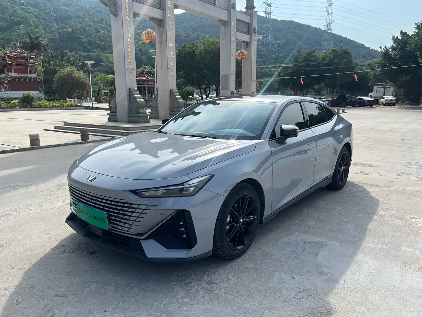 CHANGAN UNI-V