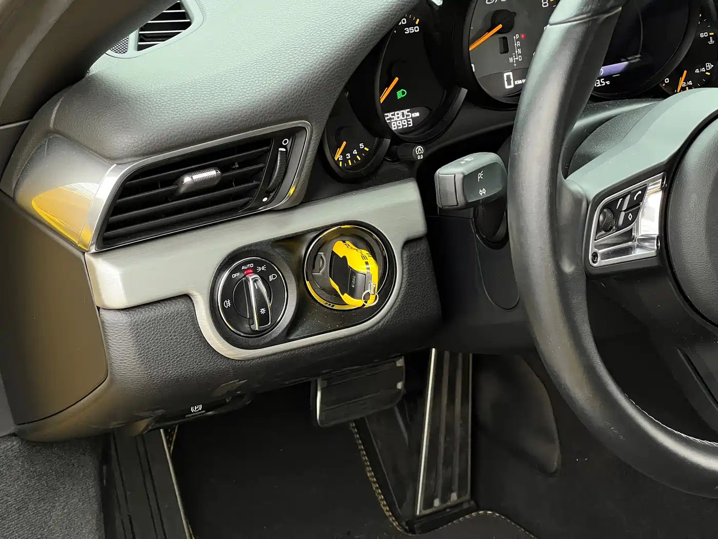 Porsche 911 2013 GT3 3.8L фото 23