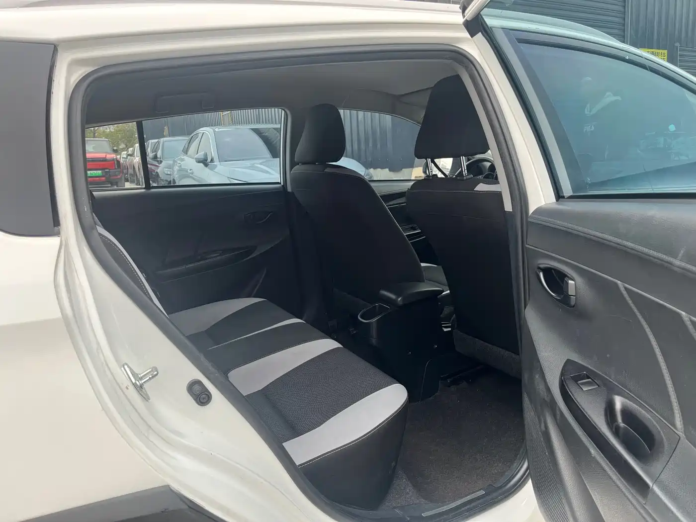 Toyota YARiS L Zhi Xuan 2022 Zhi Xuan X 1.5L CVT Leading PLUS Edition фото 12