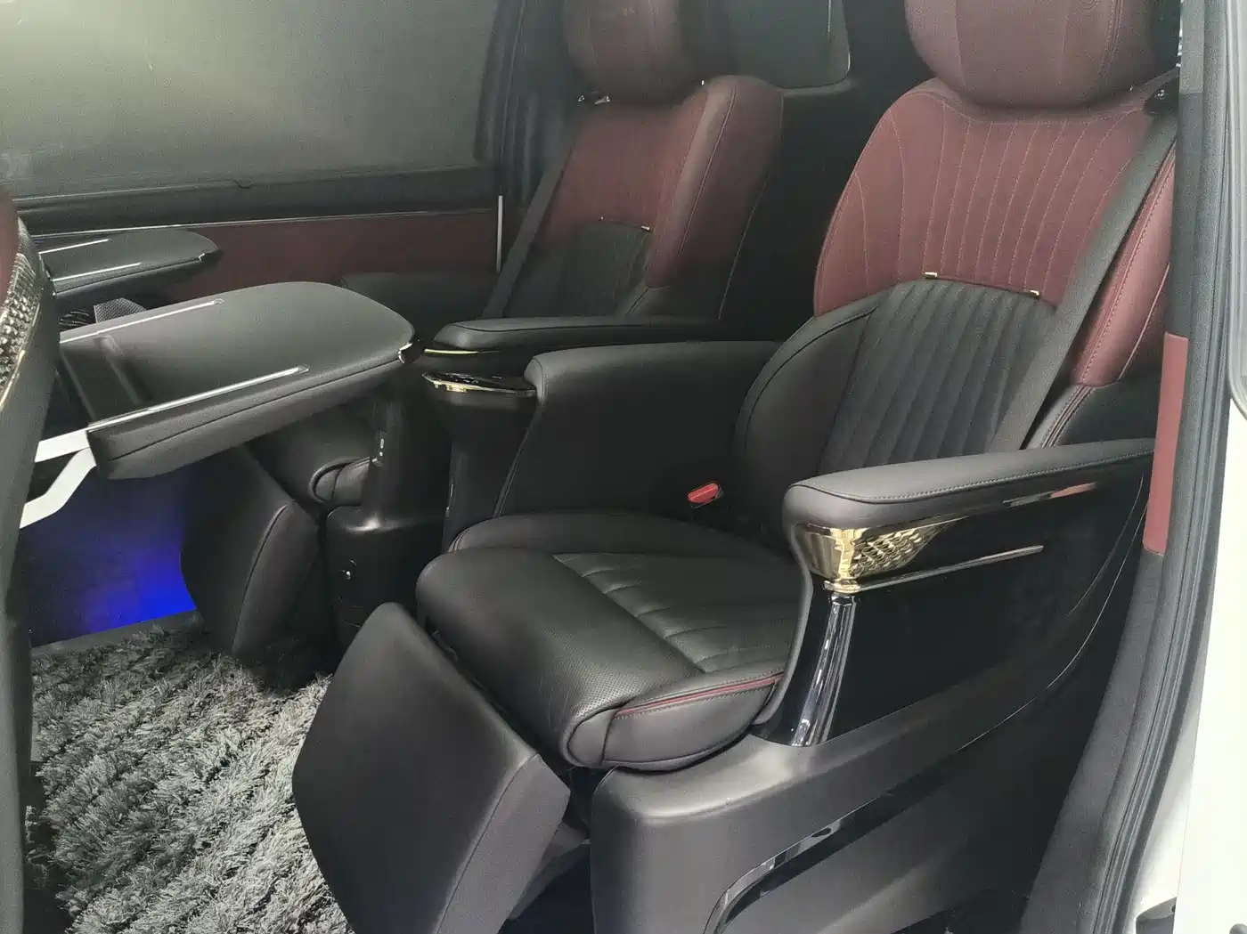 GAC Trumpchi Trumpchi M8 2024 Patriarch Series Twin Engine Flagship Edition фото 5