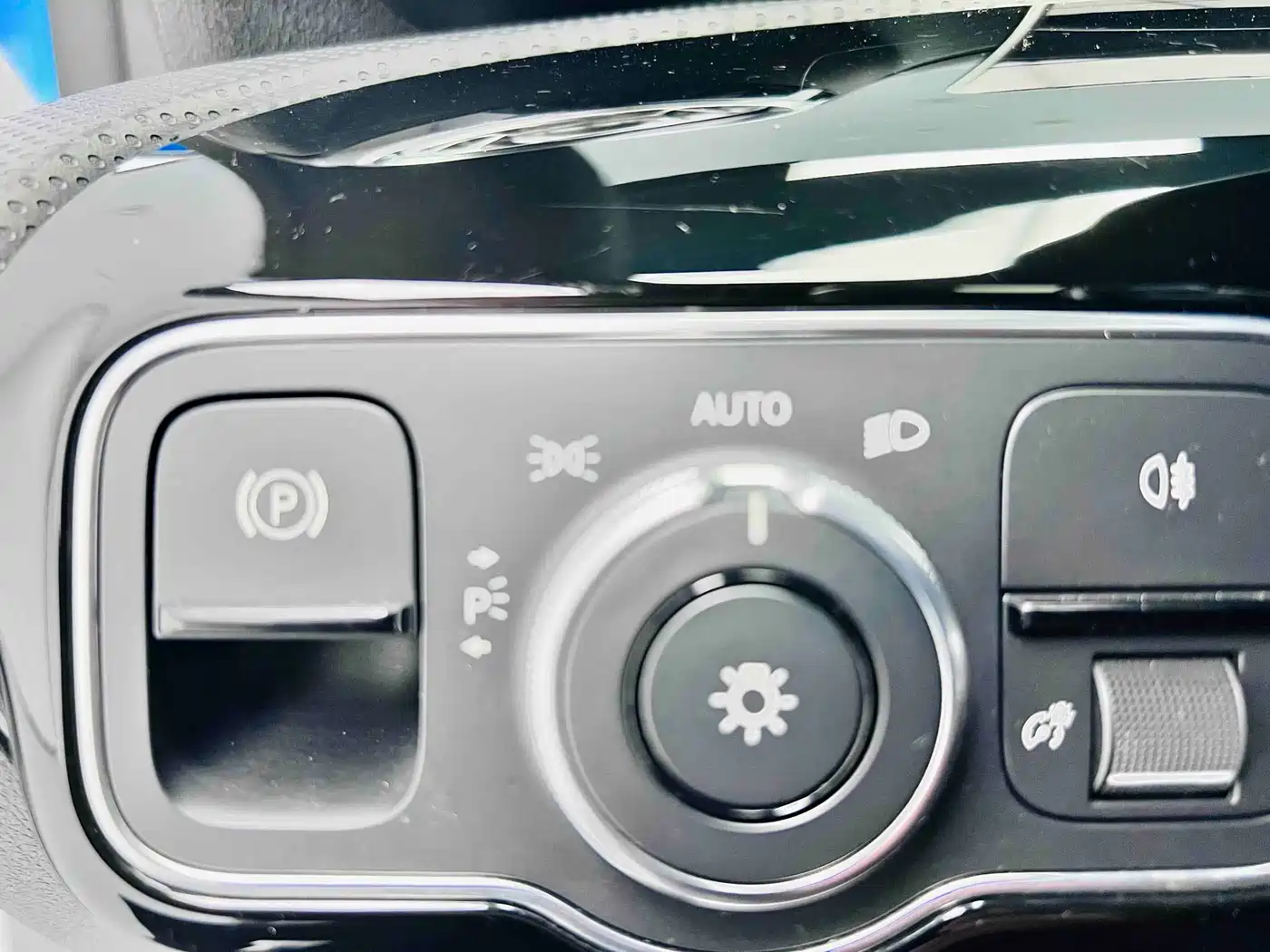 Mercedes-Benz CLA (Import) 2020 CLA 200 фото 12
