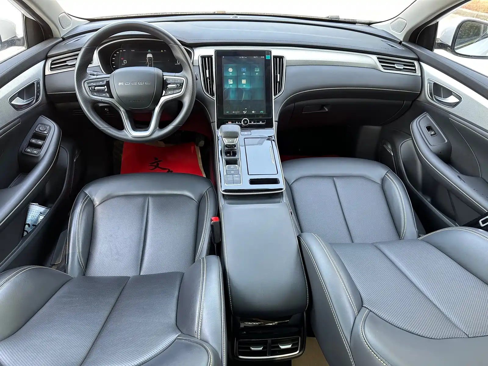 Фото 3 - Roewe i6 MAX EV