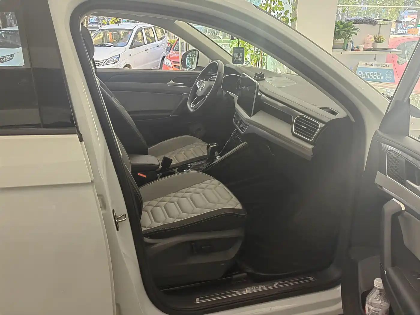 Volkswagen Tayron 2023 300TSI 2WD Luxury Plus Advanced Edition фото 7