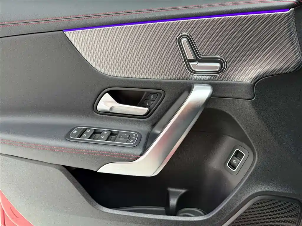 Mercedes-Benz A-Class 2023 A 200 L Fashion фото 21