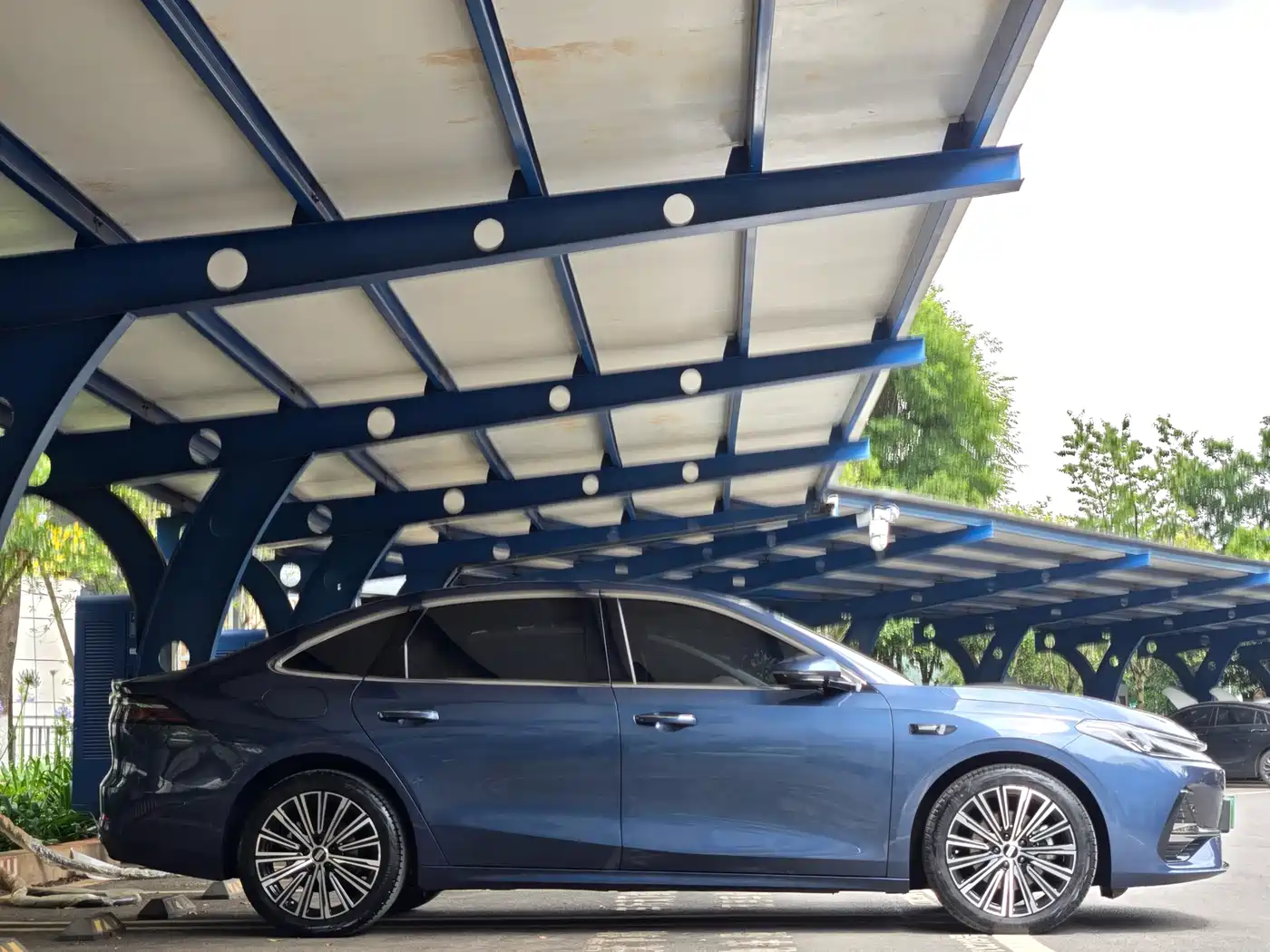 Geely Galaxy Galaxy A7 2025 EM-i фото 9