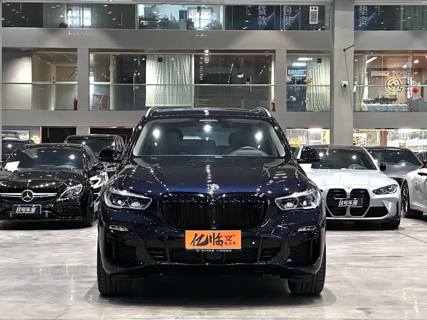 BMW X5 (Import) 2019 xDrive40i Exclusive M Sport Package фото 2