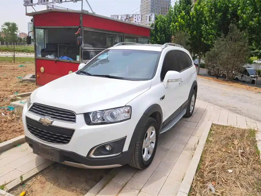 Chevrolet Captiva 2017 2.4L 2WD Luxury Edition 7-Seater
