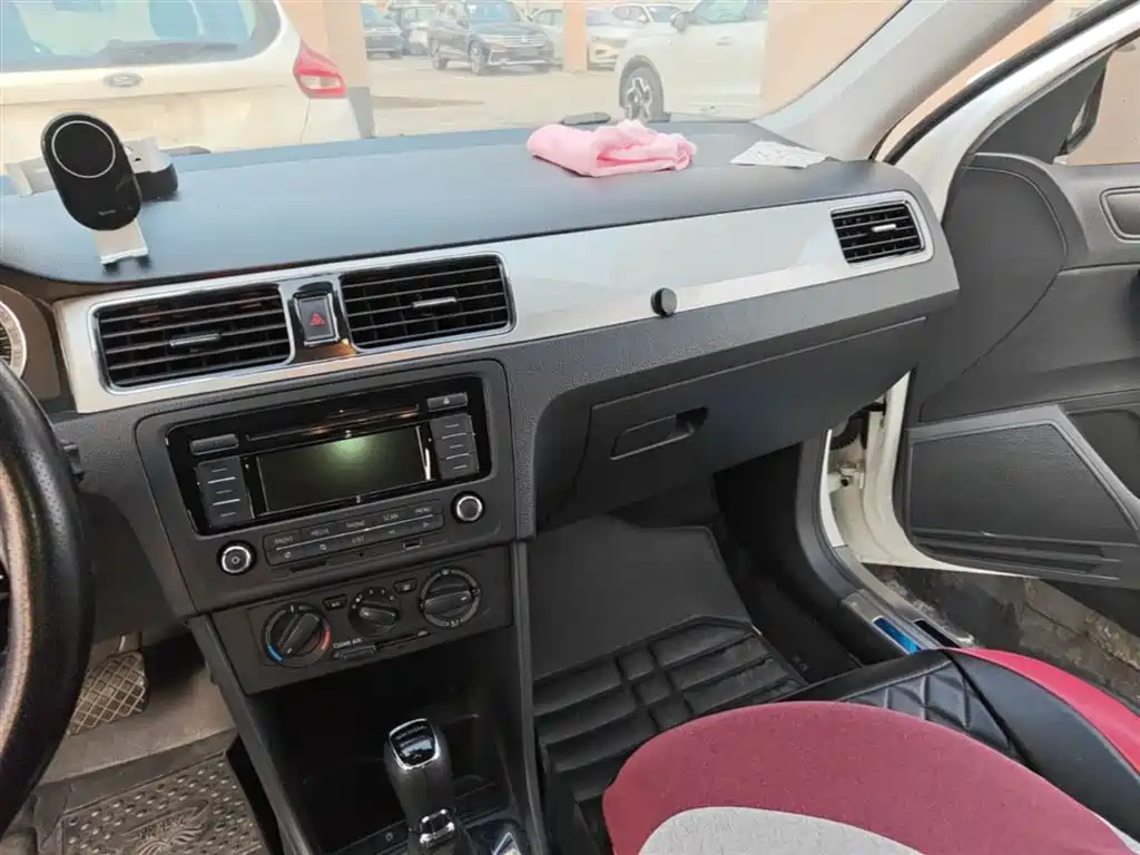 Škoda Rapid 2019 1.5L Automatic Comfort Version China VI фото 13