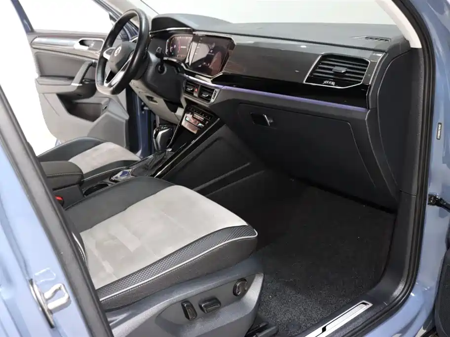 Volkswagen Tayron X 2020 330TSI 2WD Premium Smart Edition фото 8